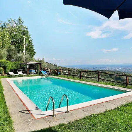 With Pool And Views Over Lucca Hills Ferienhaus Matraia