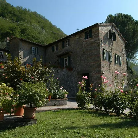 Ferienhaus With Pool And Views Over Lucca Hills *