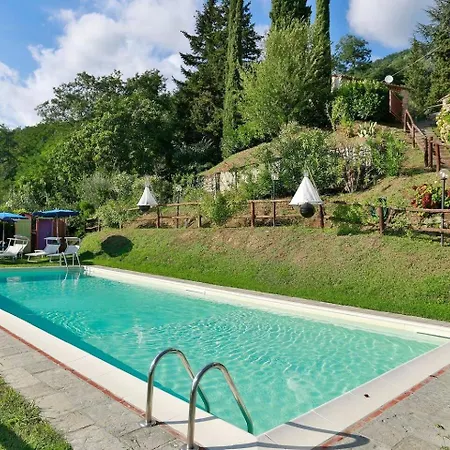 Ferienhaus With Pool And Views Over Lucca Hills Matraia